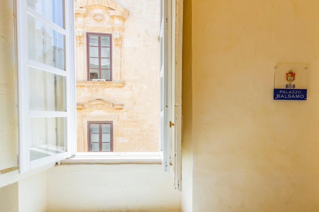 Bed and Breakfast Palazzo Balsamo Gallipoli Exterior foto