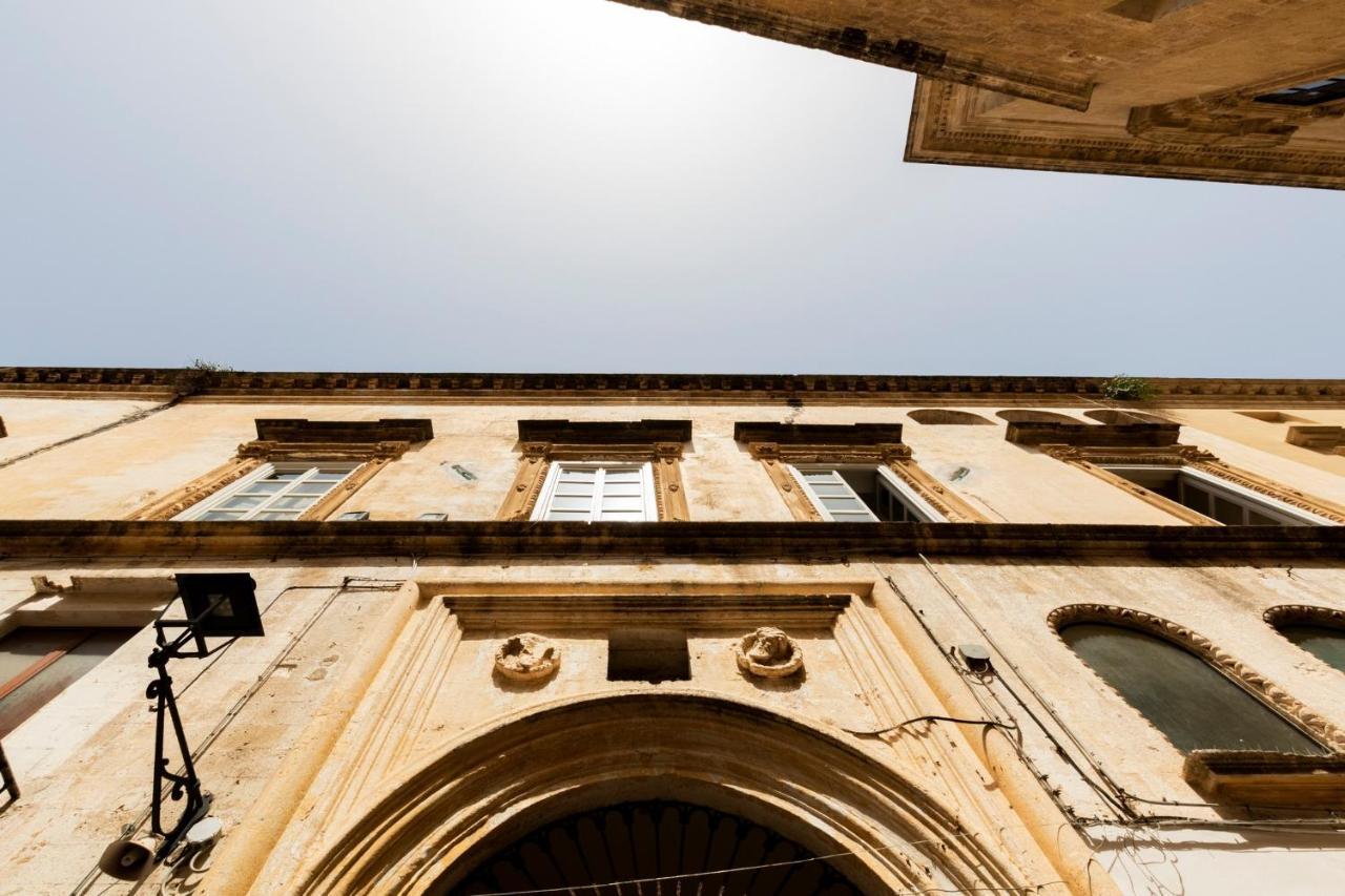 Bed and Breakfast Palazzo Balsamo Gallipoli Exterior foto